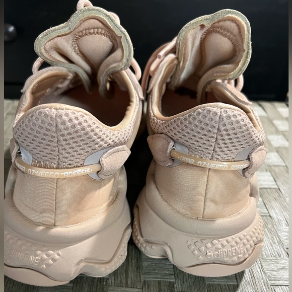 Adidas OZWEEGO 'ASH PEARL’ - Picture 3 of 7
